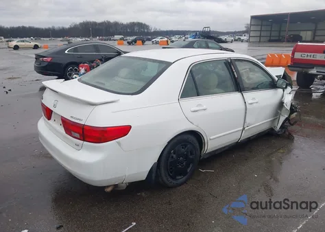 2005 Honda Accord 2.4 Lx z USA, uszkodzony, nr VIN 1HGCM56415A013657